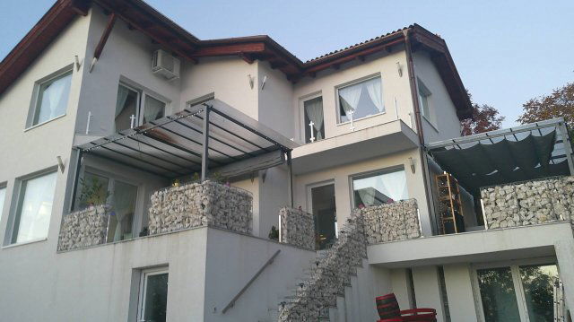 Eladó családi ház, Szentendrén 150 M Ft, 4 szobás