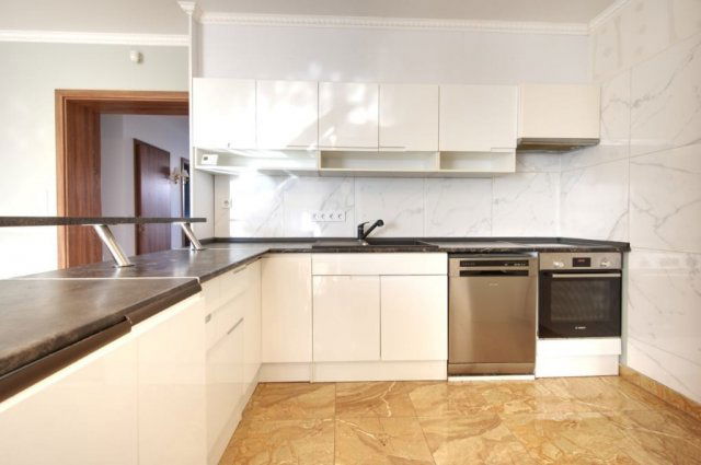 Eladó sorház, Telkin 137 M Ft, 5 szobás / költözzbe.hu