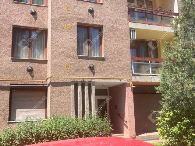 Eladó téglalakás, Szarvason 26.5 M Ft, 2 szobás