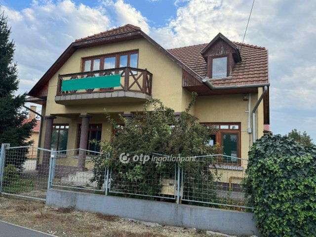Eladó ipari ingatlan, Tiszafüreden 155 M Ft / költözzbe.hu