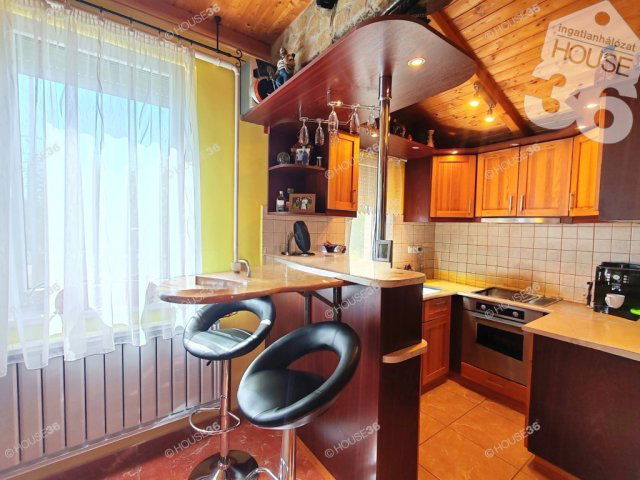 Eladó családi ház, Jakabszálláson 99.8 M Ft, 4 szobás
