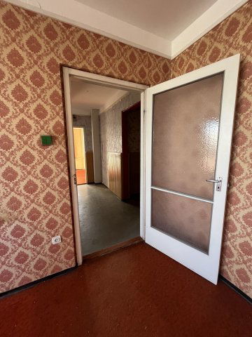 Eladó panellakás, Miskolcon 28.5 M Ft, 3 szobás