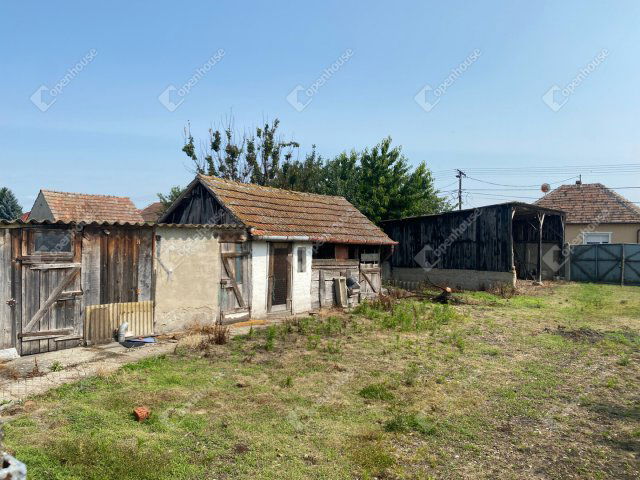 Eladó családi ház, Acsalagon 36.5 M Ft, 3 szobás