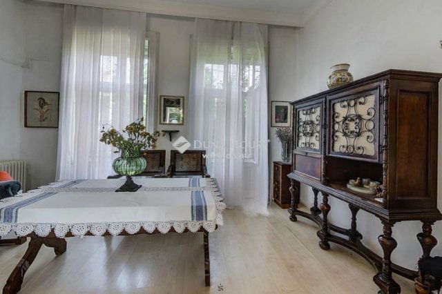 Eladó családi ház, Budakeszin 299 M Ft, 8 szobás