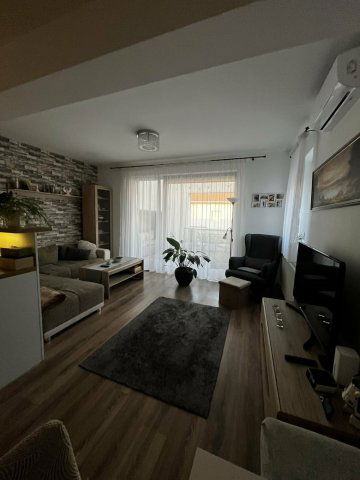 Eladó téglalakás, Győrött 99 M Ft, 3+1 szobás