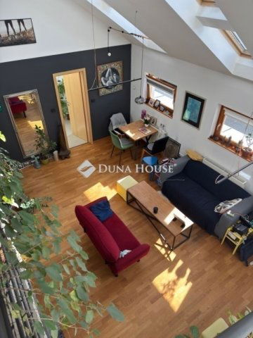 Eladó téglalakás, Pécsett 64.999 M Ft, 2 szobás