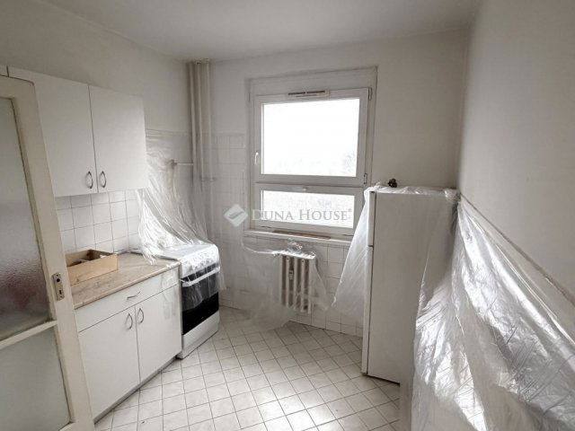 Eladó panellakás, Szegeden 69 M Ft, 3 szobás