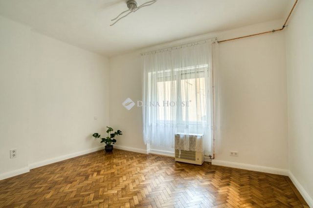 Eladó téglalakás, Budapesten, XI. kerületben 53 M Ft, 1 szobás