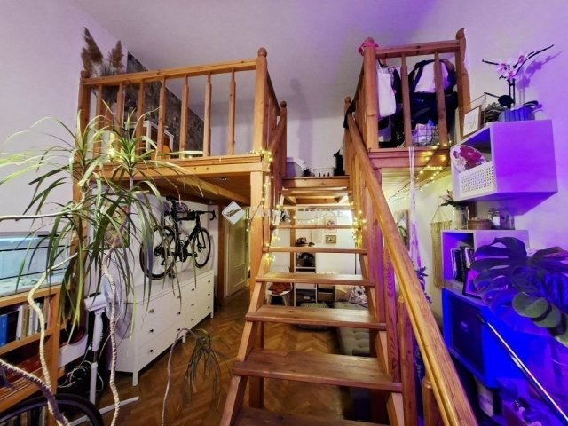 Eladó téglalakás, Budapesten, VI. kerületben 65 M Ft, 1 szobás