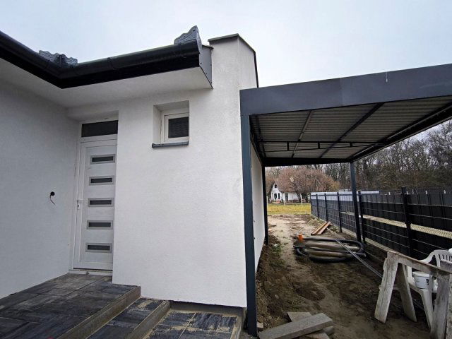 Eladó téglalakás, Mosonmagyaróváron 76 M Ft, 4 szobás