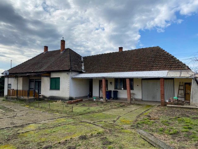 Eladó családi ház, Ököritófülpösön 25 M Ft, 4 szobás