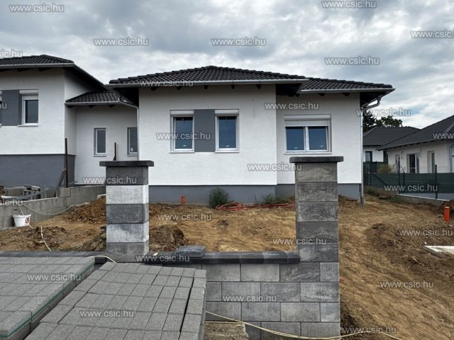 Eladó családi ház, Őrbottyánban 95.65 M Ft, 4 szobás