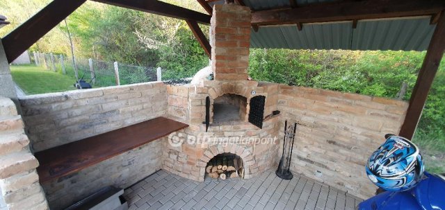 Eladó családi ház, Pakson 149.9 M Ft, 3+2 szobás