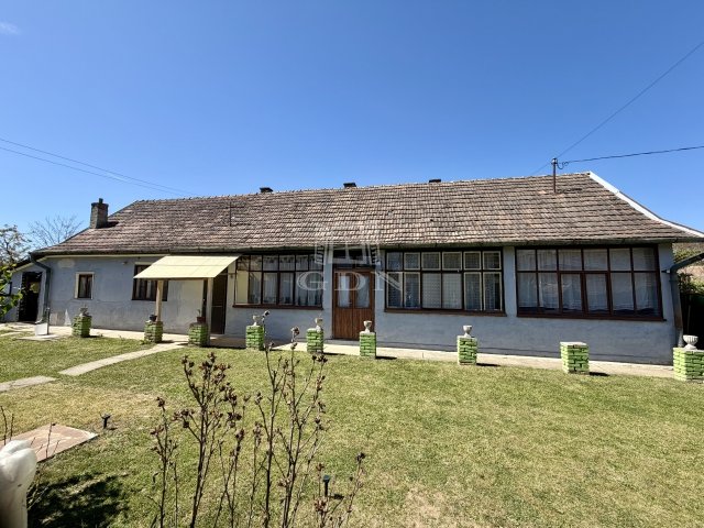 Eladó családi ház, Patakon 29.5 M Ft, 3 szobás