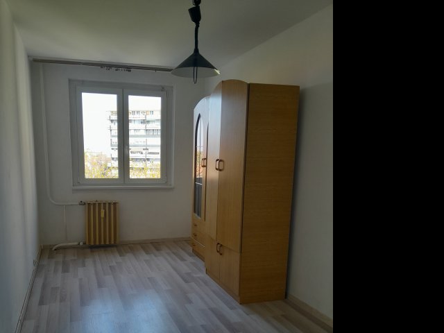 Eladó panellakás, Kecskeméten 39.9 M Ft, 2 szobás