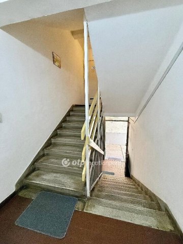 Eladó téglalakás, Kisvárdán 34.5 M Ft, 2+1 szobás
