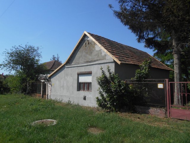 Eladó családi ház, Dombegyházán 3.9 M Ft, 2 szobás