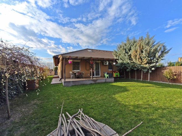 Eladó családi ház, Halásztelken 136.4 M Ft, 5 szobás