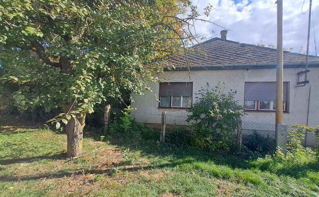 Eladó családi ház, Alsóbogáton 15 M Ft, 2+1 szobás