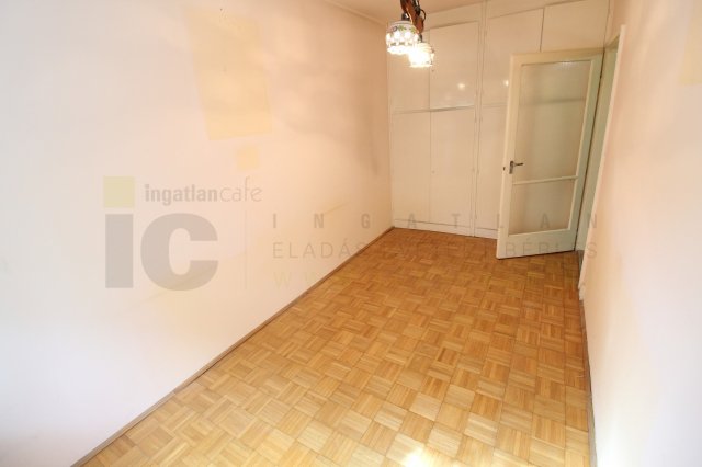 Eladó panellakás, Szegeden, Budapesti körúton 42.5 M Ft