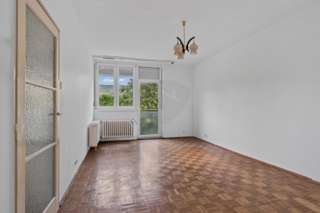 Eladó téglalakás, Tatabányán 32.99 M Ft, 1+1 szobás