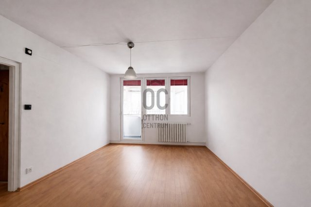 Eladó panellakás, III. kerületben, Lukács György utcában