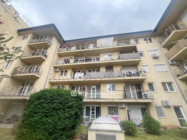 Eladó téglalakás, Budapesten, VIII. kerületben 58.9 M Ft