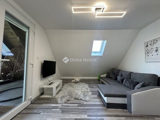 Eladó családi ház, Szigetbecsén 99 M Ft, 3 szobás