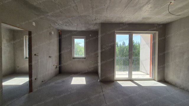 Eladó iroda, Győrött 48.99 M Ft, 3 szobás / költözzbe.hu