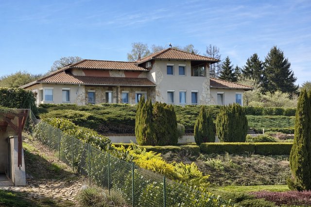 Eladó családi ház, Alsópáhokon 439 M Ft, 5+1 szobás