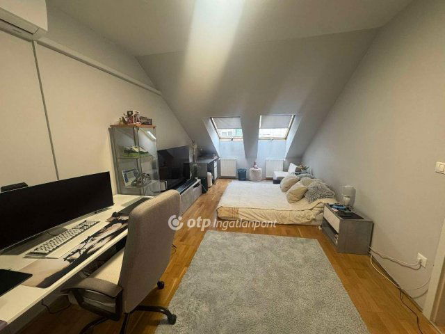 Eladó téglalakás, Gyöngyösön 41 M Ft, 2+2 szobás