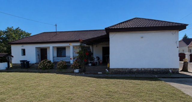 Eladó családi ház, Nyékládházán, Vasút utcában 69.9 M Ft
