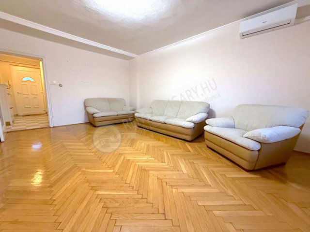 Kiadó téglalakás, albérlet, VIII. kerületben, Harminckettesek terén