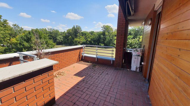 Eladó téglalakás, Budapesten, III. kerületben 170 M Ft, 2 szobás