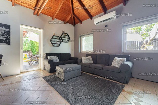 Eladó családi ház, Pomázon 128.9 M Ft, 4 szobás