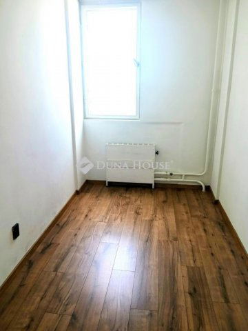 Kiadó panellakás, albérlet, Debrecenben 135 E Ft / hó, 2 szobás