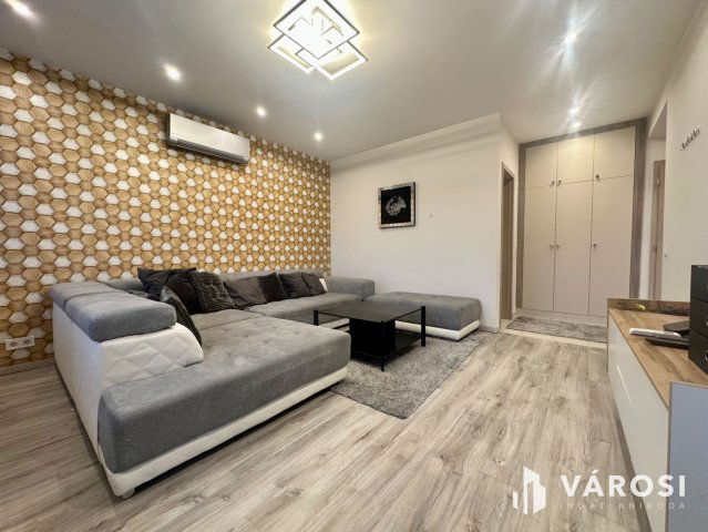 Kiadó panellakás, albérlet, Salgótarjánban 165 E Ft / hó