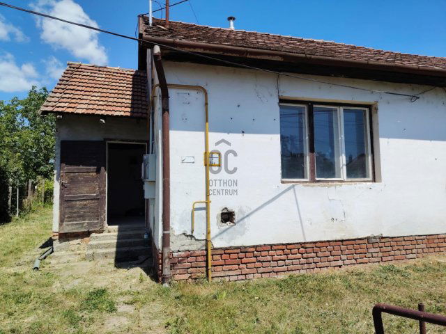 Eladó családi ház, Szekszárdon, Patak utcában 27 M Ft, 4 szobás