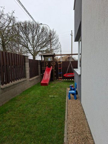 Eladó téglalakás, Gyömrőn 84.9 M Ft, 3 szobás