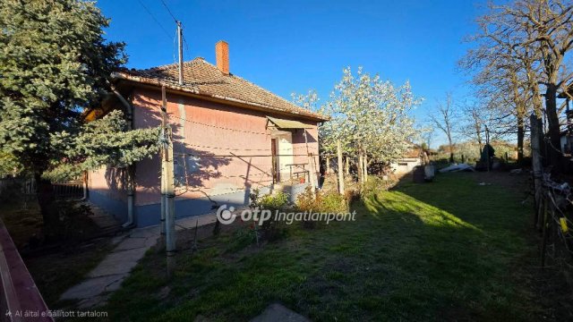 Eladó családi ház, Kabán 25.7 M Ft, 2 szobás