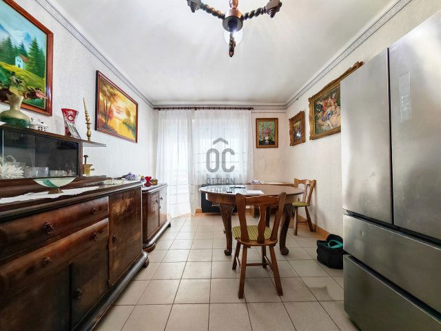 Eladó téglalakás, Székesfehérvárott 85 M Ft, 5 szobás