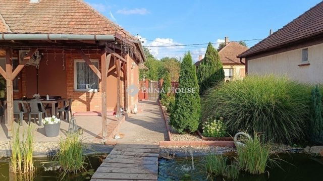 Eladó családi ház, Tápiószecsőn 54.9 M Ft, 3 szobás