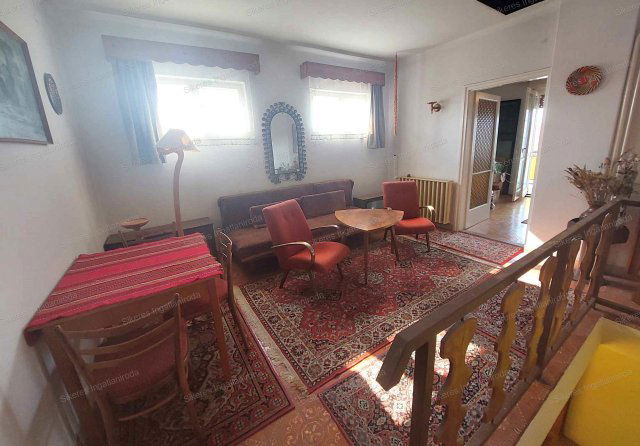 Eladó családi ház, Tatabányán 79.999 M Ft, 5 szobás