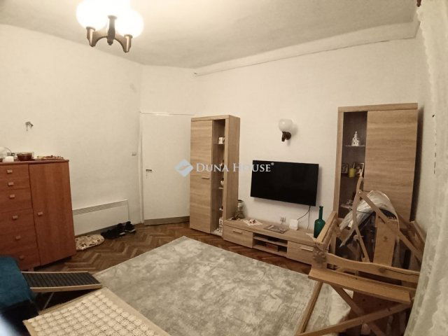Eladó családi ház, XXII. kerületben, Bartók Béla úton