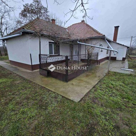 Eladó mezogazdasagi ingatlan, Lajosmizsén 49.5 M Ft, 3 szobás