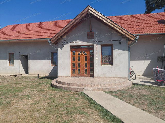 Eladó családi ház, Törökszentmiklóson 37.5 M Ft, 4 szobás