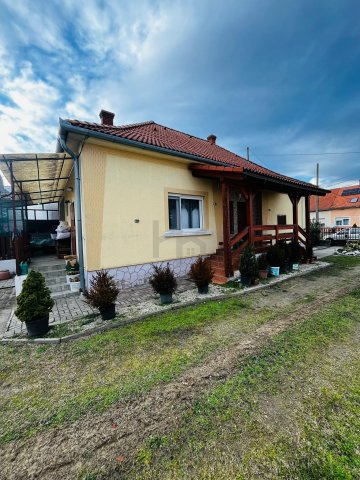 Eladó családi ház, Barcson 39.5 M Ft, 3 szobás