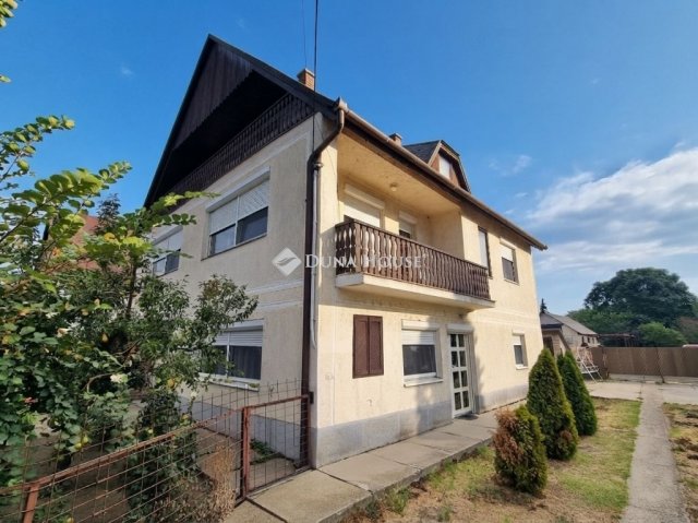 Eladó családi ház, Sárosdon 89.9 M Ft, 4 szobás