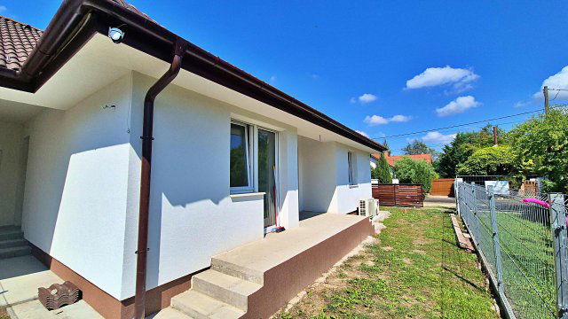Eladó ikerház, Őrbottyánban 86 M Ft, 2 szobás