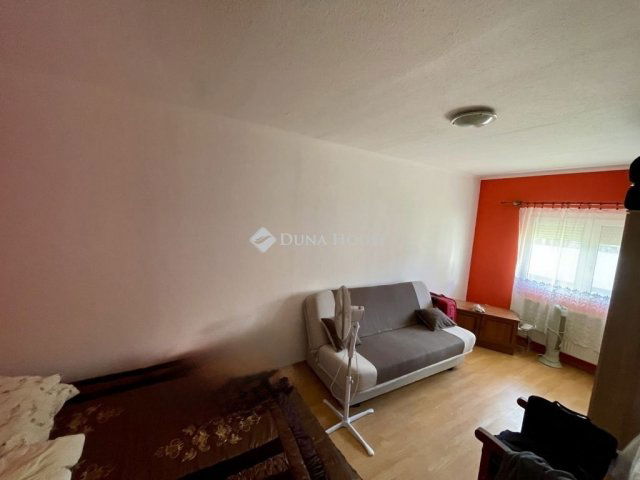 Eladó családi ház, Dunaharasztin 139 M Ft, 7 szobás